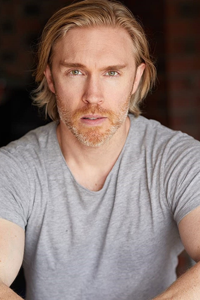 Lliam Murphy as Brett in Rostered On