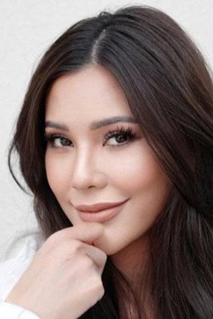Kanyakorn Pinij as Warocha in Twilight Bond