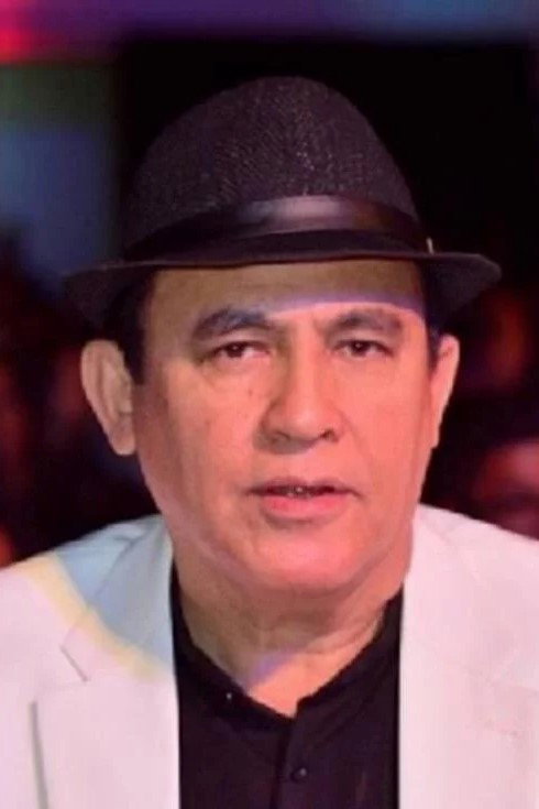 Dato' Yusof Haslam as Dato' Rusdi in Di Ambang Kasih