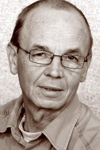 Алексей Ярмилко as Алексей Андреевич in Жертва любви