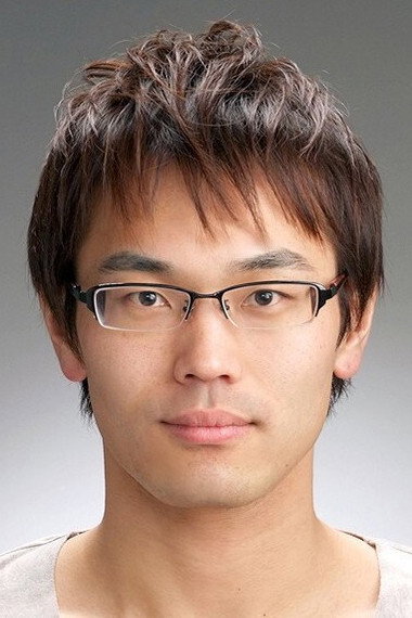 徳森圭輔 as Robert von Luxel / Butler (voice) in HEAD START AT BIRTH