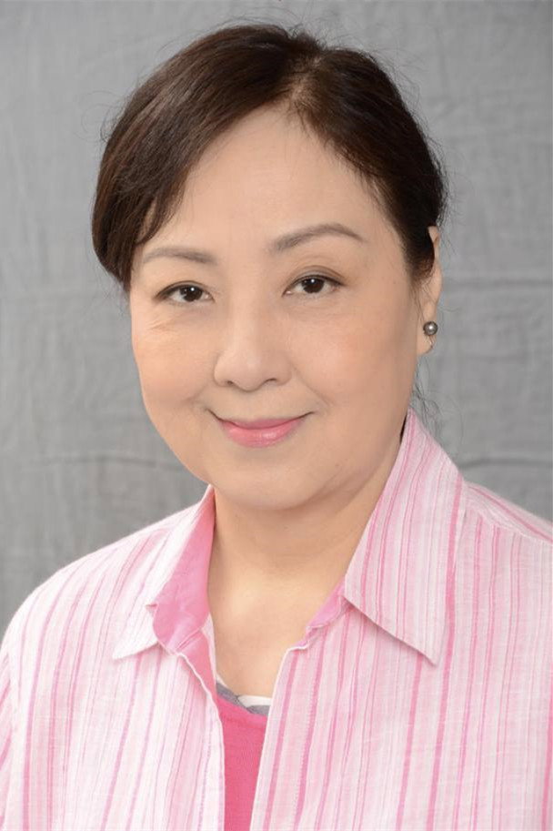盧宛茵 as Mai Chu Lien in Square Pegs