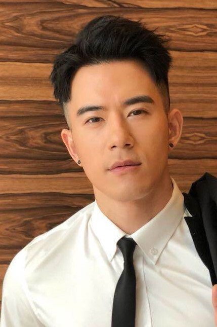 J.R. Chien as Ji Xu Cheng / Lao Ji in Youngsters on Fire
