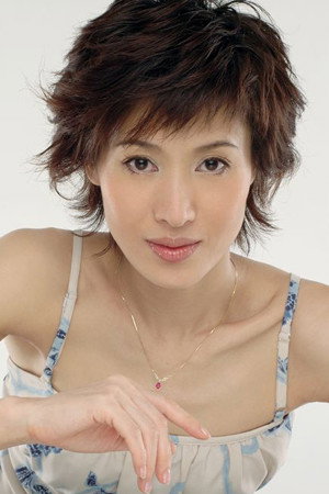Zheng Shuang as 王皇后 in Empress Wu Cheh Tien