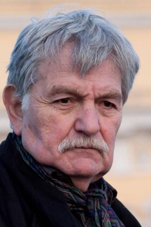 Юлиан Панич as Semyen Karabanov in Road to Life