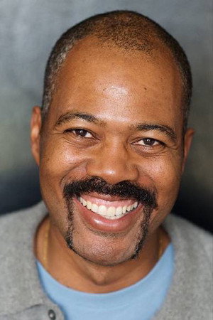 Anthony Griffith as Detective Shipper in The Curve
