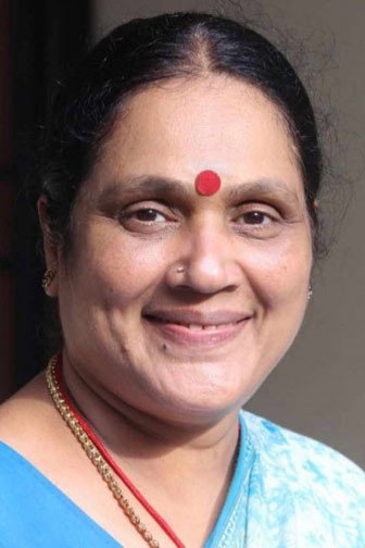 Shanthi Williams as Supriya's Mother in Climax