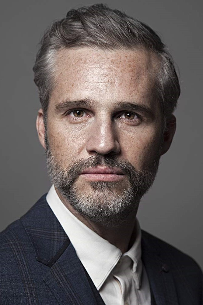 Juan Pablo Medina as Ulises Elizalde in Drenaje Profundo