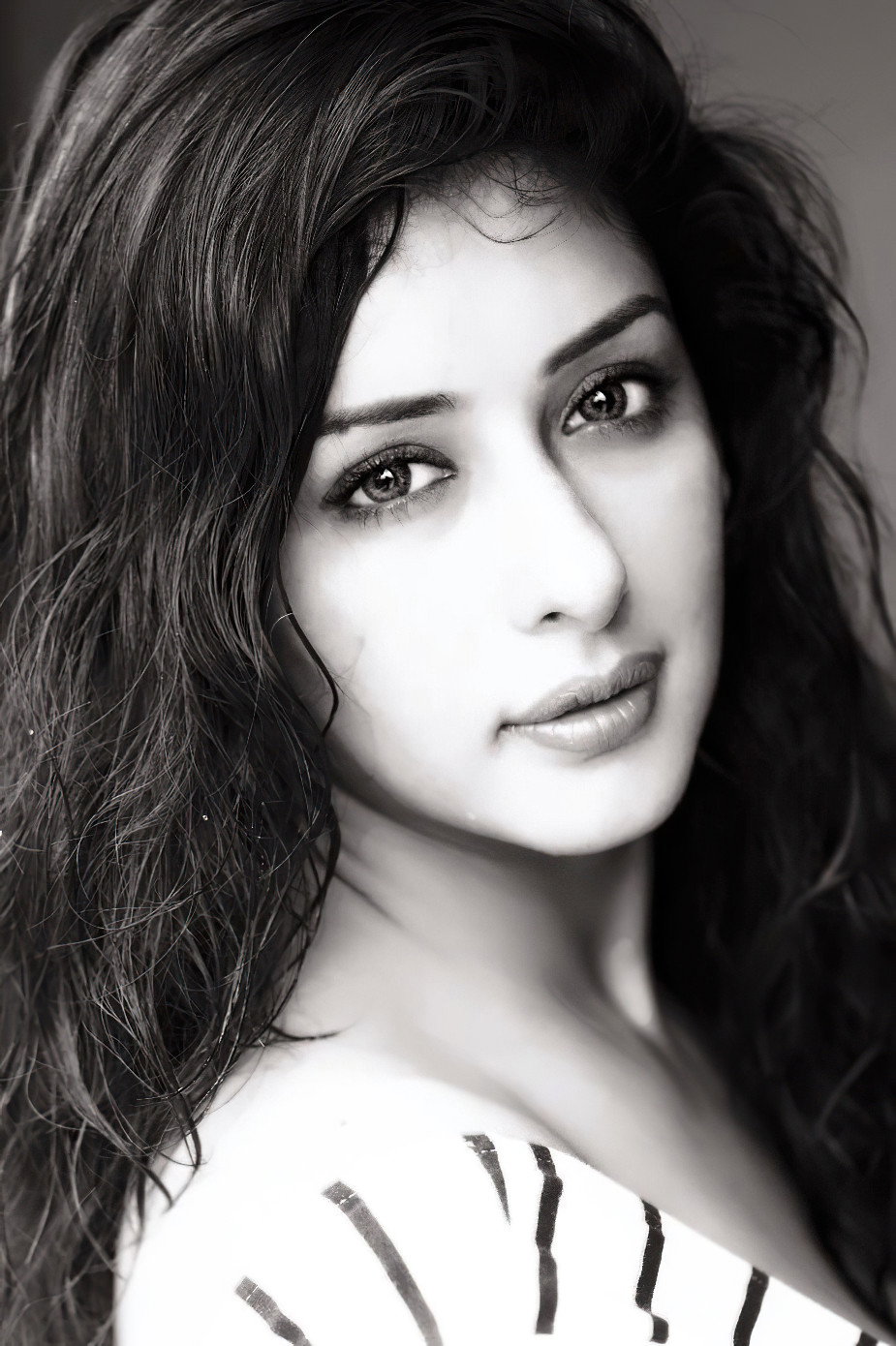 Sameksha Oswal as Zaara Khan in Zaara