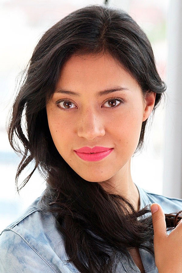 Sonia Couoh as Aurora in The Dead Girls