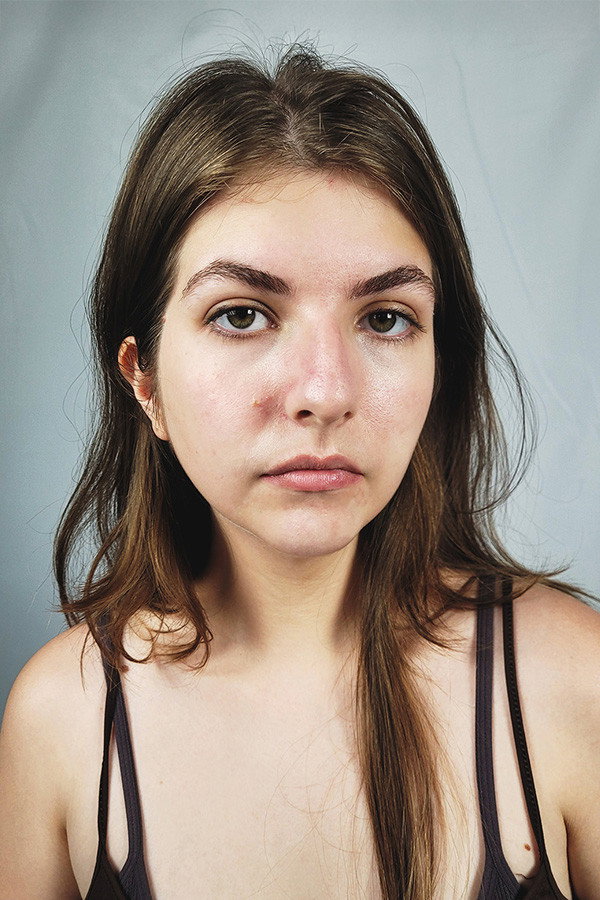 Mônica Moroz as Fã in Arquivos Sinistros: Coleção Horripilante de Fitas Super Assustadoras N° 01