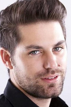 Renato López as Sandro in Macho