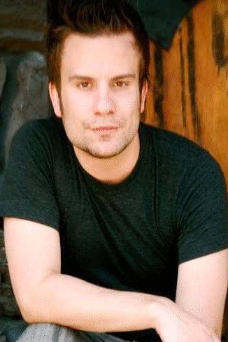 Jeff Dylan Graham as Bill in Fell
