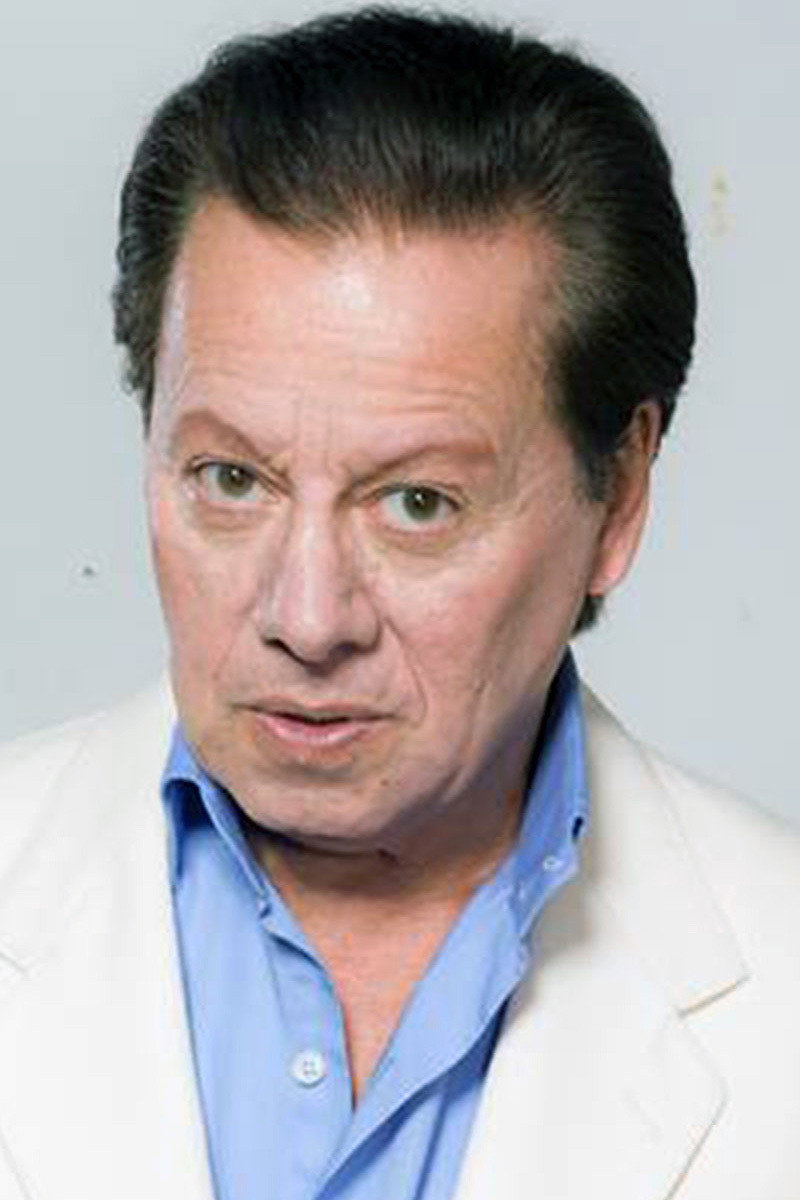 Edgardo Nieva as Stevie in Palermo Hollywood