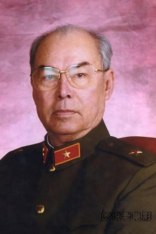 Zhang Weijia as 美国少将克雷 in Island of Heroes