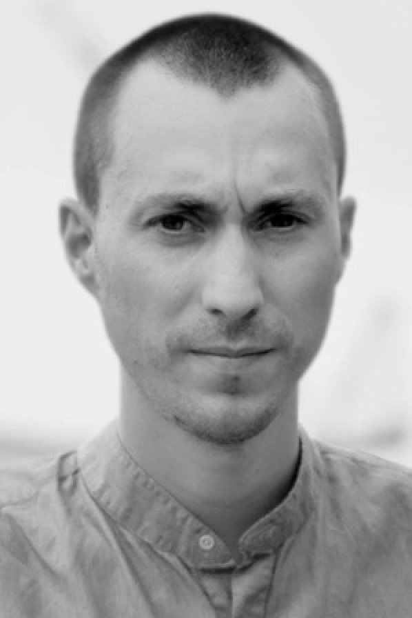 Sam Bould as Lance Parkis in The End of the Affair