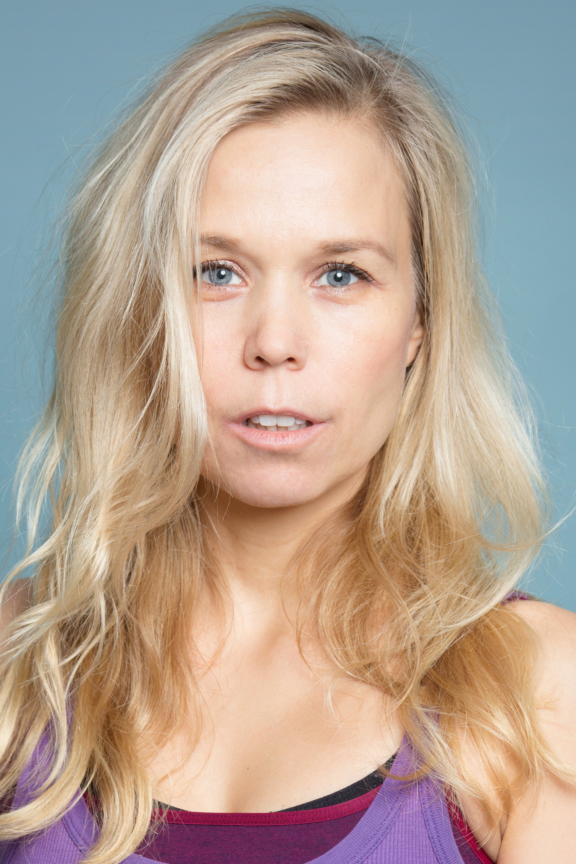 Helena Lewin as Julie (voice) in Alien Goddess