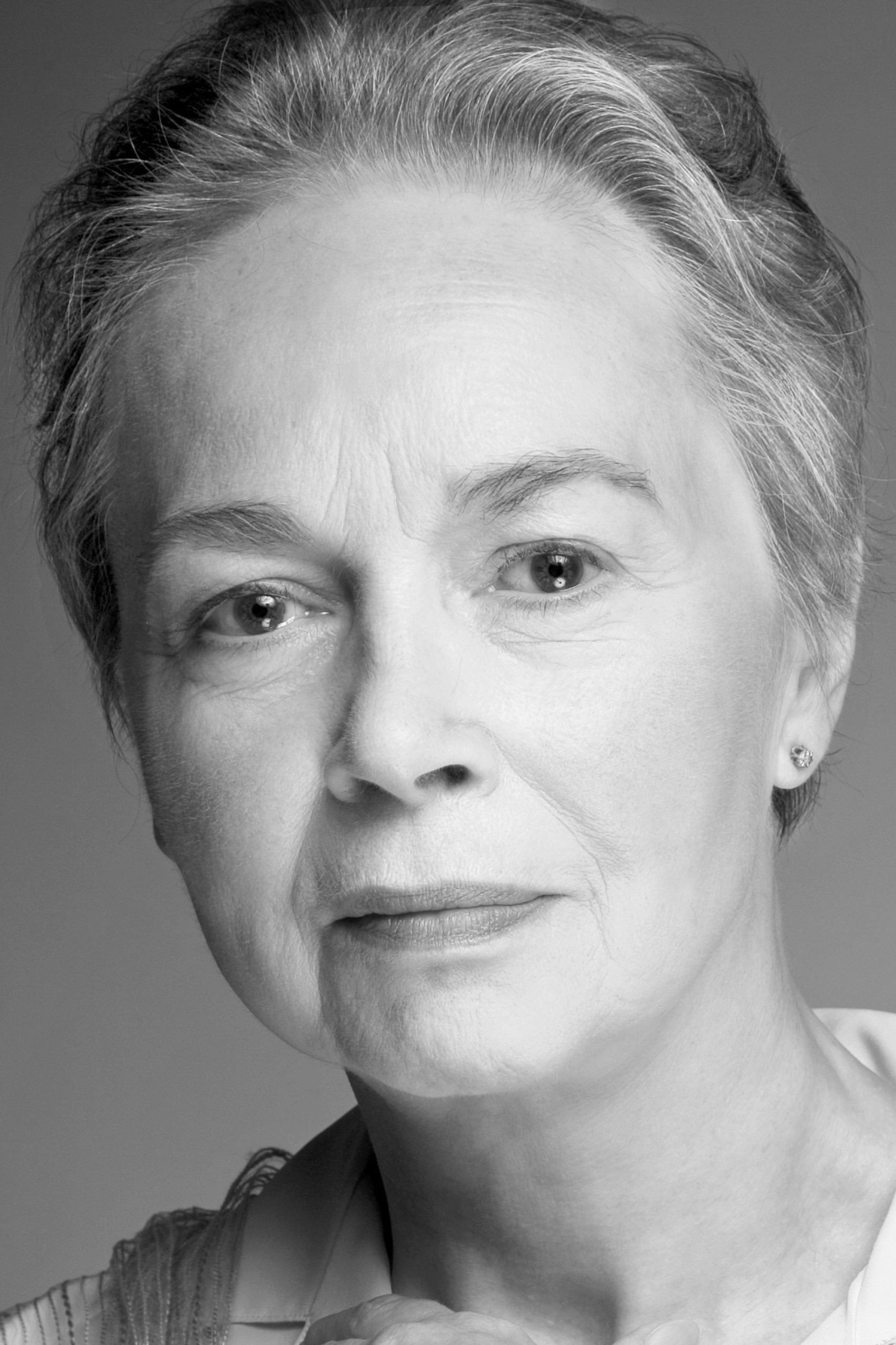 Martha Henry as Julia McLaughlin in H2O