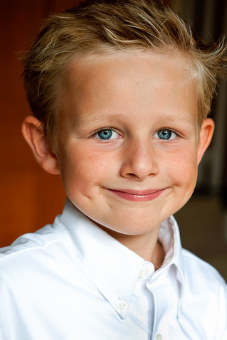 Callum Seagram Airlie as Max in Cats & Dogs 3: Paws Unite