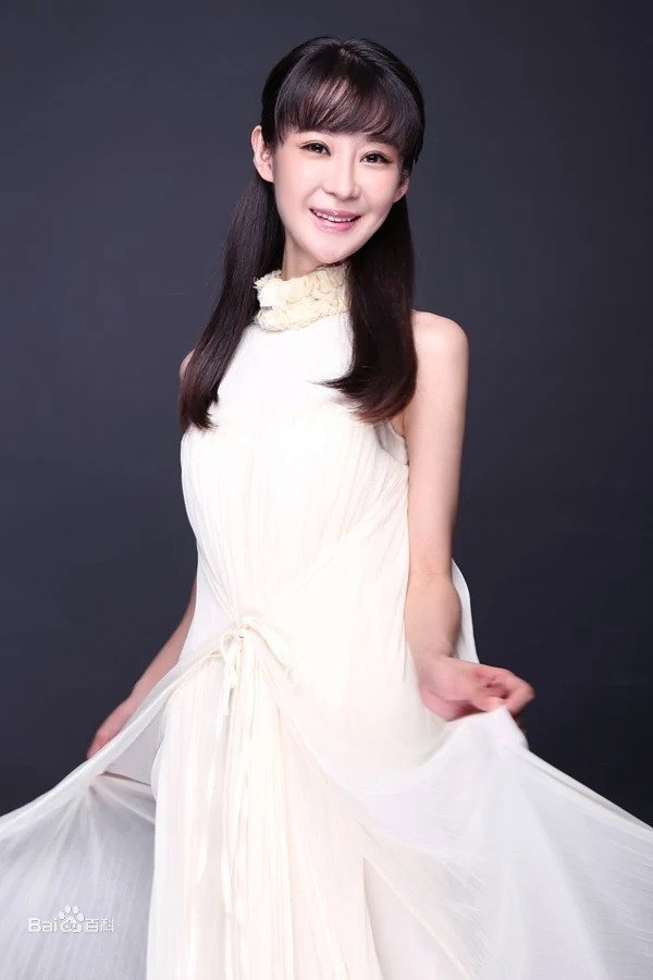 Luhan Tian as Lin Qiuyue in Butterfly Shadow