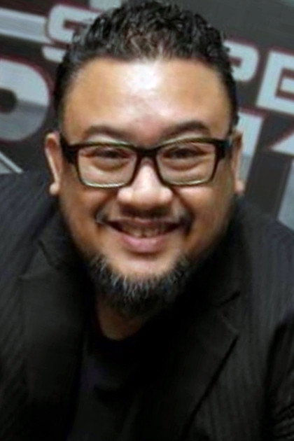 Afdlin Shauki as Norman James D'Cruz in Wizards of Warna Walk