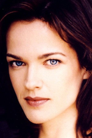 Nancy Anne Sakovich as Liz Perry in Bad Romance
