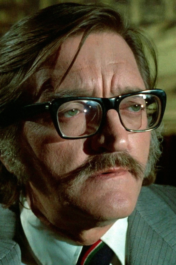 Eduardo Calvo as Don Federico in Paco the Infallible