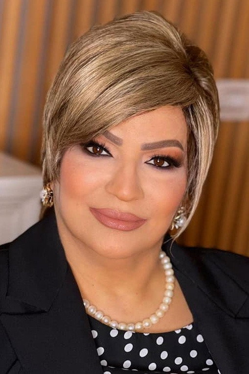Afaq Bəşirqızı as Fatma xala in Too Many Coincidences