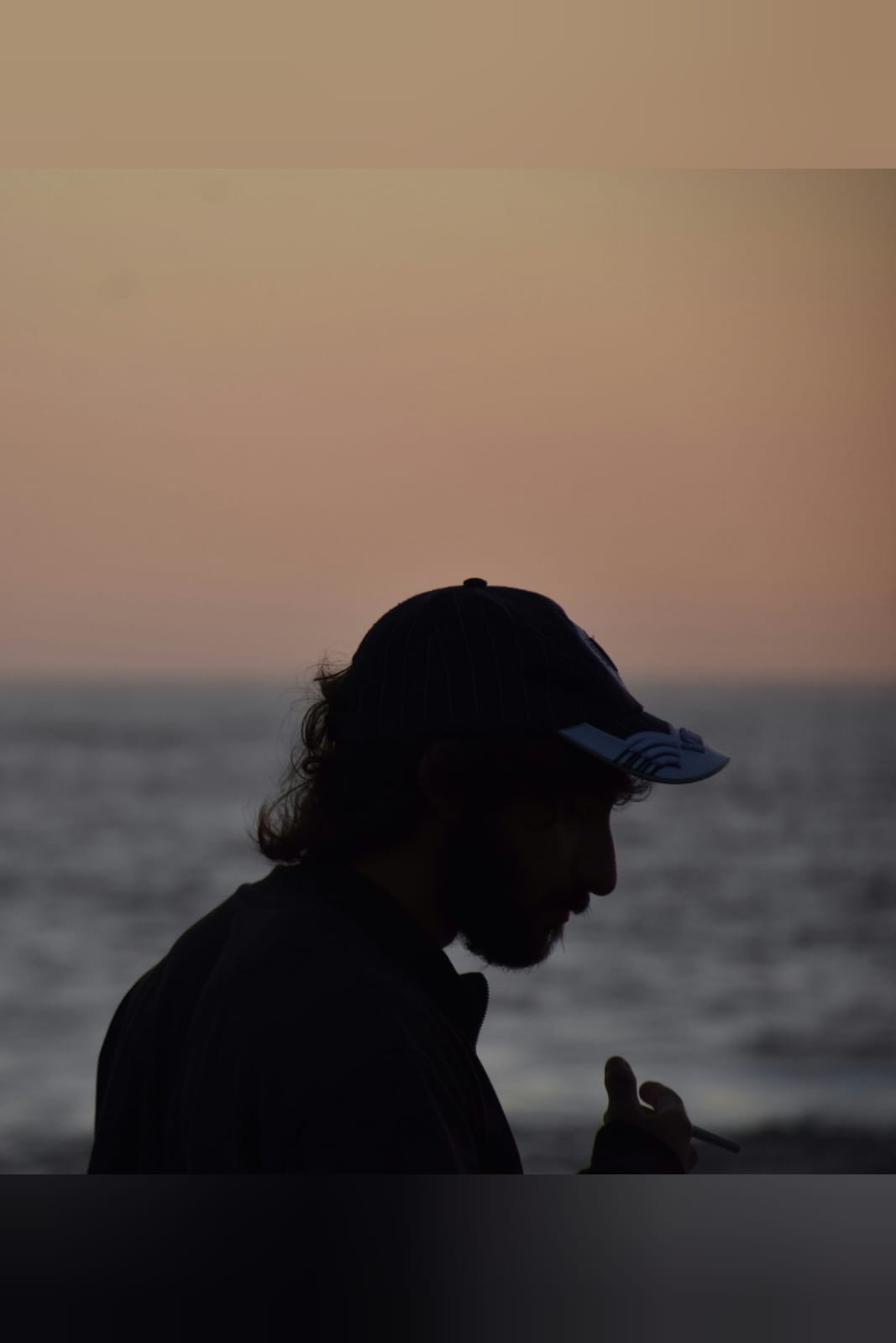 Raúl Magariño Lafalla as Roberto/Reynold in El Faro