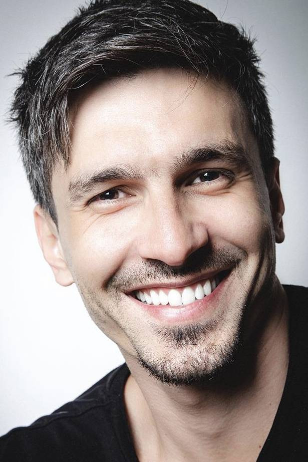 Rafael Ernesto Hernández as Aurelio in Lisanka