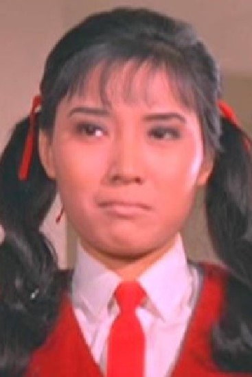 Ding Sai as Siu Sik Chi in The Fugitive