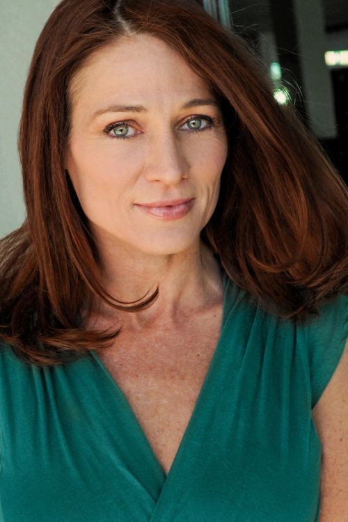 Peg London as Edith Edgerton in Larry Edgerton
