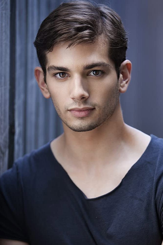 Marcus Vanco as Bandon in As Crónicas de Shannara