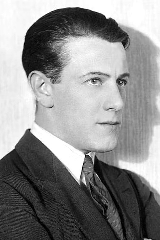 Richard Bird as Larry in The Secret Thread