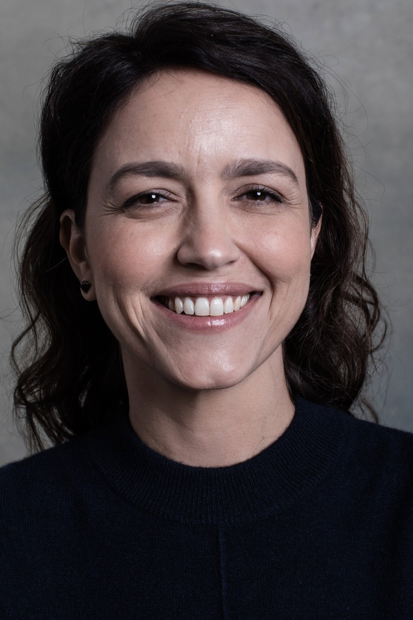 Manuela Dias as Maria Aparecida Salena in Dona Anja