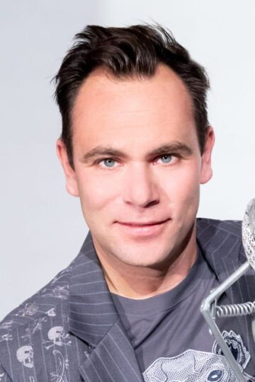 Chajnóczki Balázs as Dönci in Adáshiba