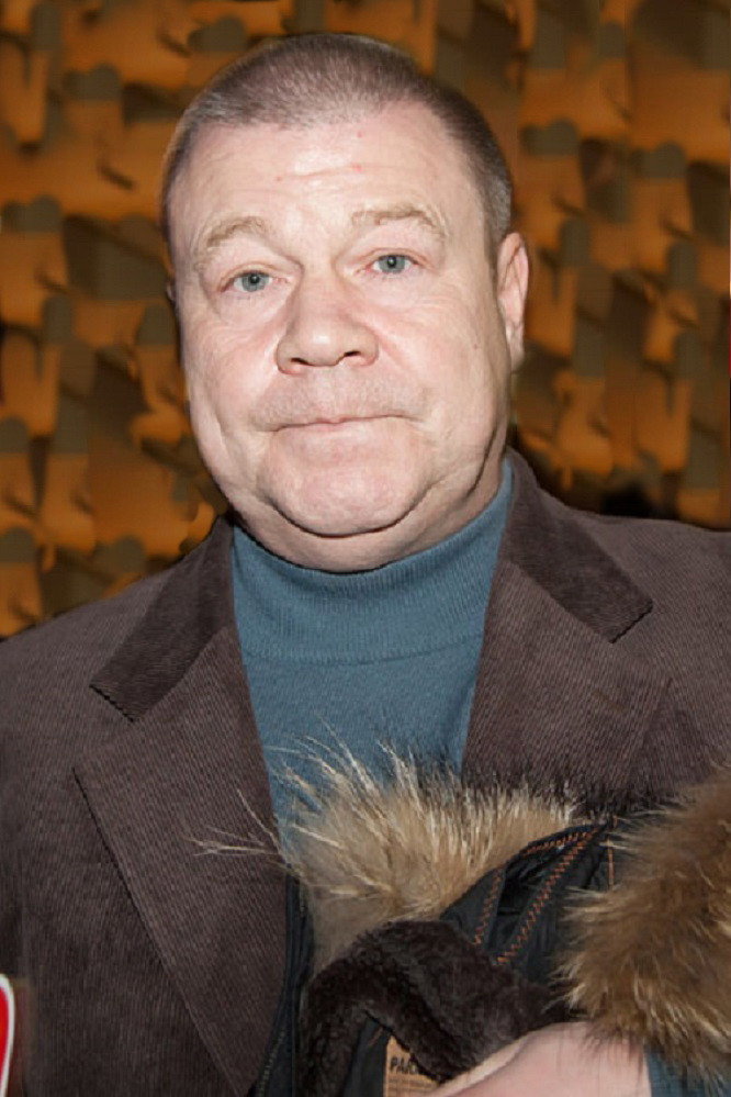 Сергей Селин as Mer in How to Be a Gentleman