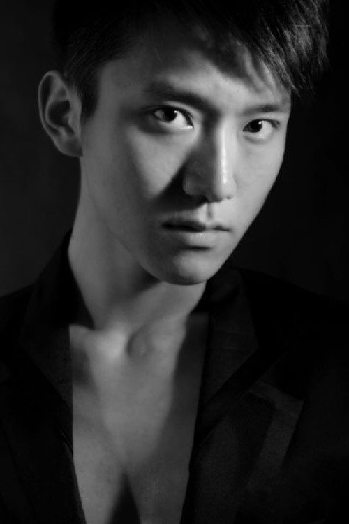 Qiu Yushuo as Ji Jingzhou in The Golden Monk