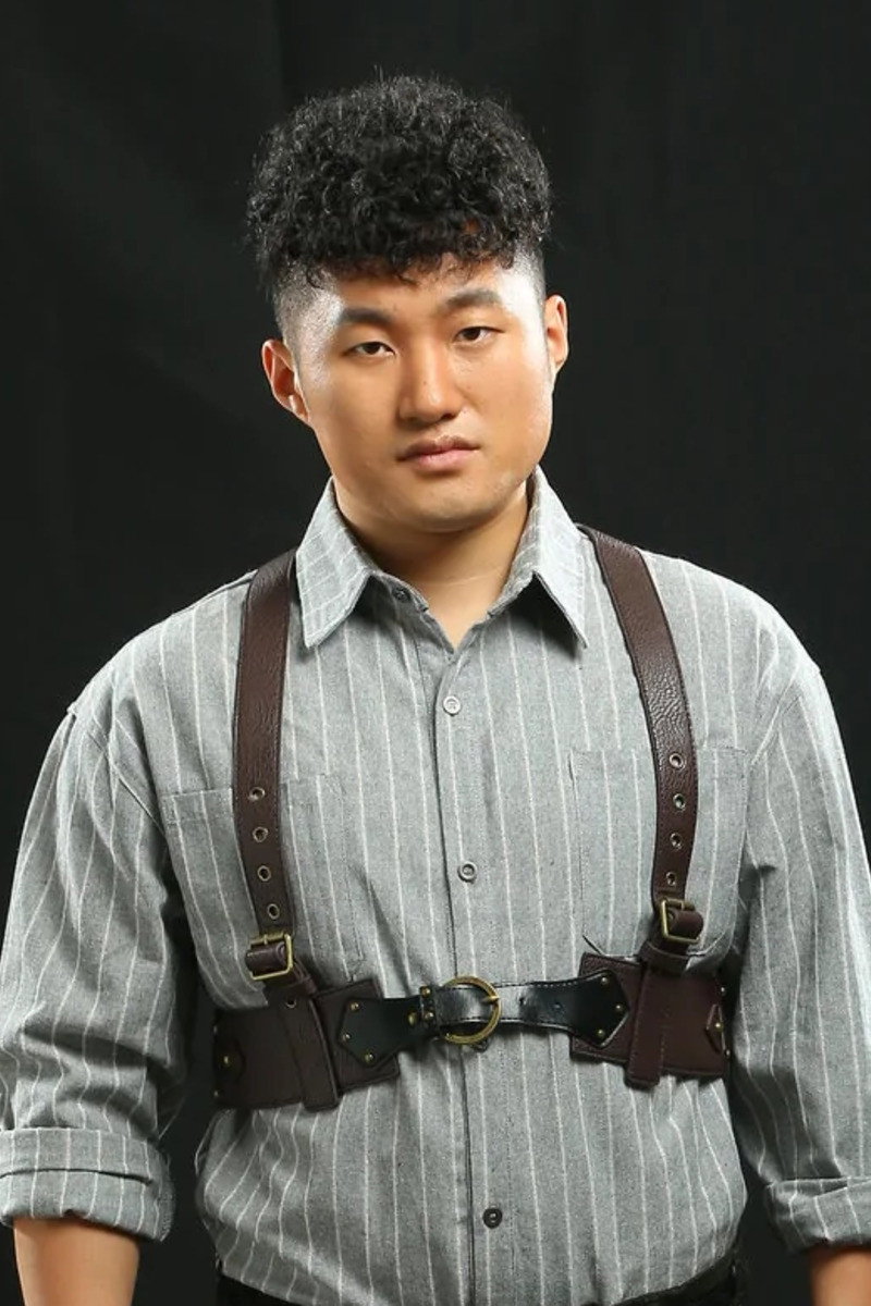 Guan Xiangyun as Liu Zi in The Great Illusionist