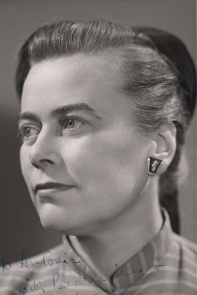 Ruth Kettlewell as Fat Woman in No Blade of Grass