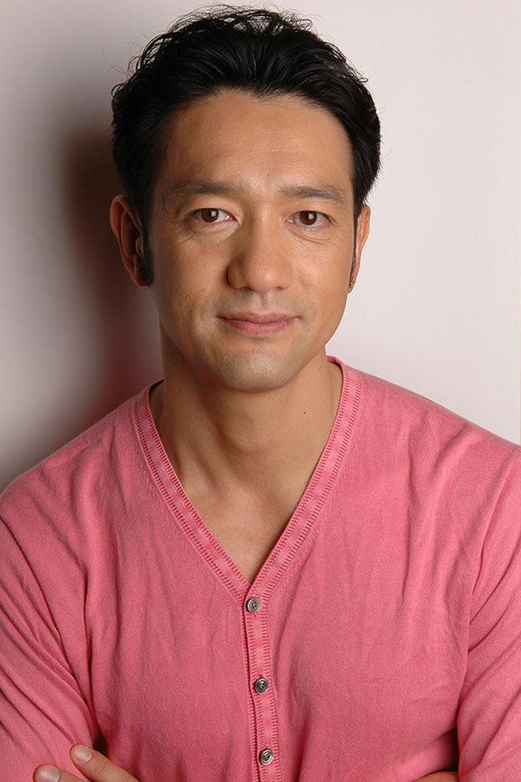 飯田基祐 as Tomoji Ide in Strategist KANBE