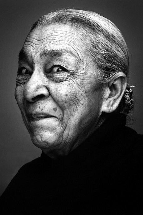 Zohra Sehgal as Gran in Tandoori Nights