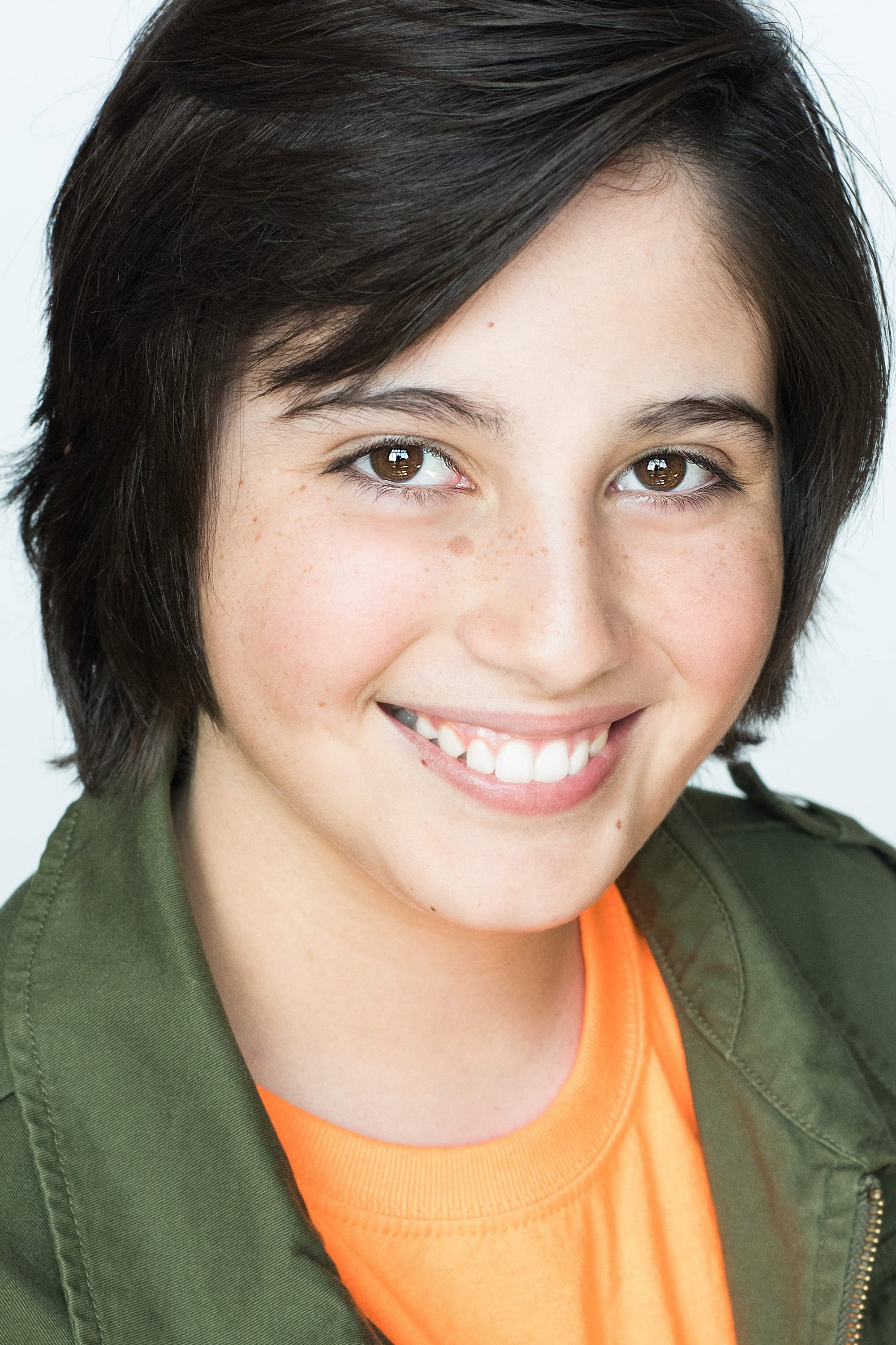 Eddiejames 'EJ' Castro as Chris in Milk Teeth