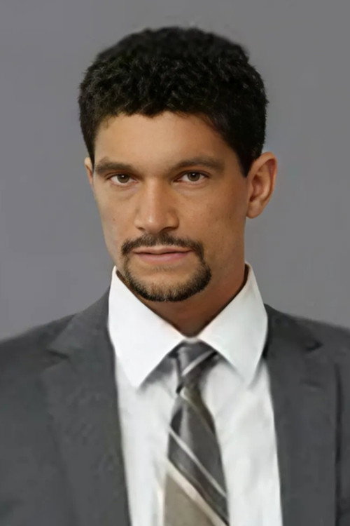 Mido Hamada as King Darius in Alexander: The Making of a God