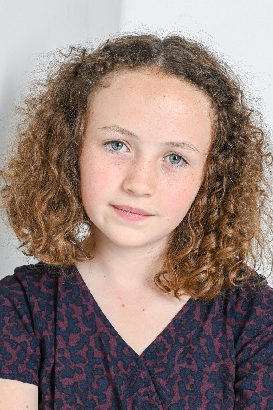 Lola Shepelev as Victoria Larkin in The Larkins