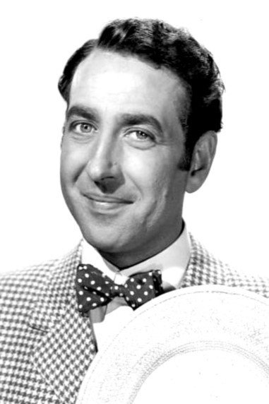 Jules Munshin as Alfred / Elijah / Performer in Show Girl