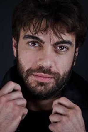 Giuseppe Pestillo as Tommaso in Three Goodbyes