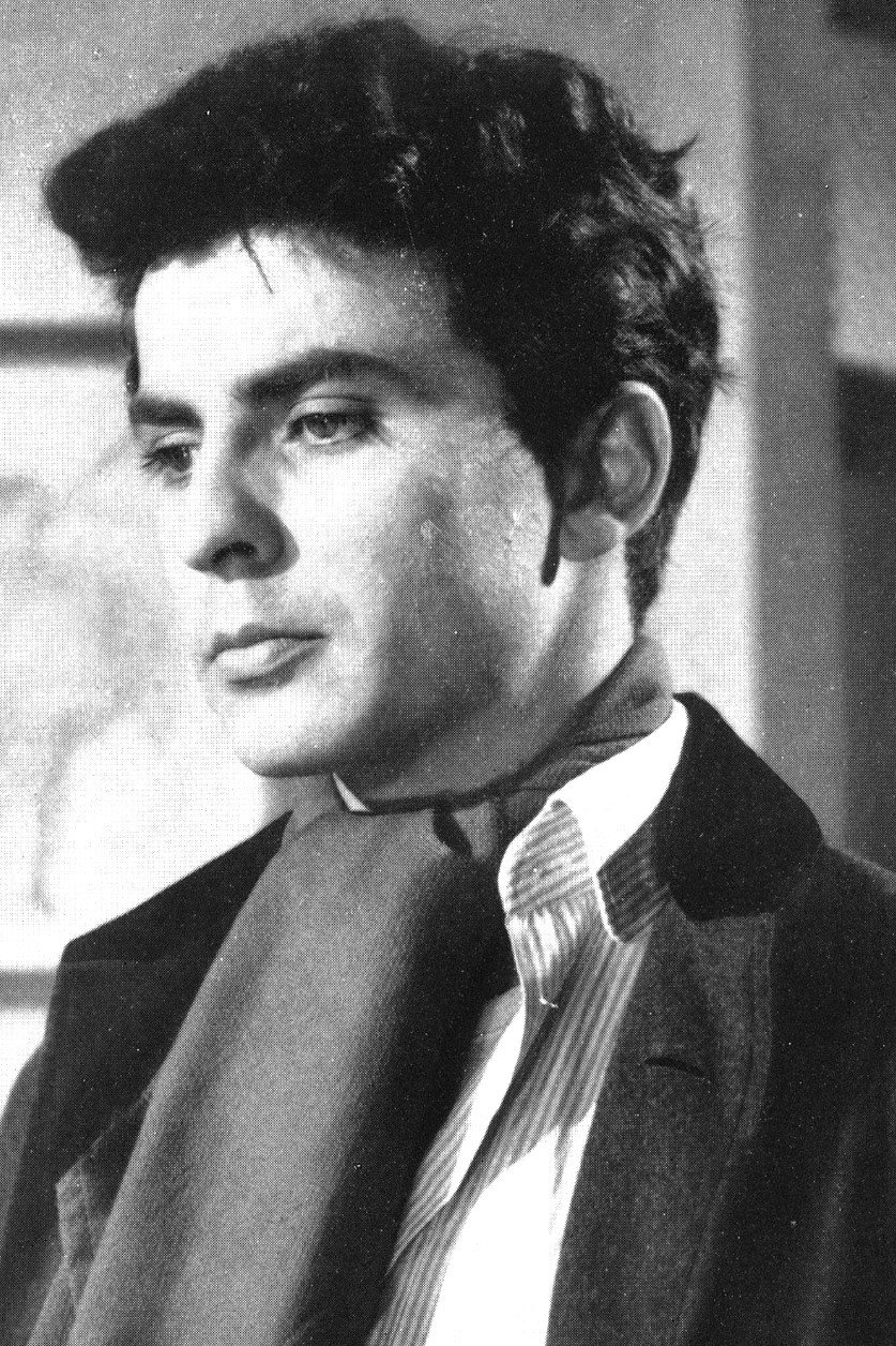 Franco Pastorino as Carlo in The Devil's Daughter