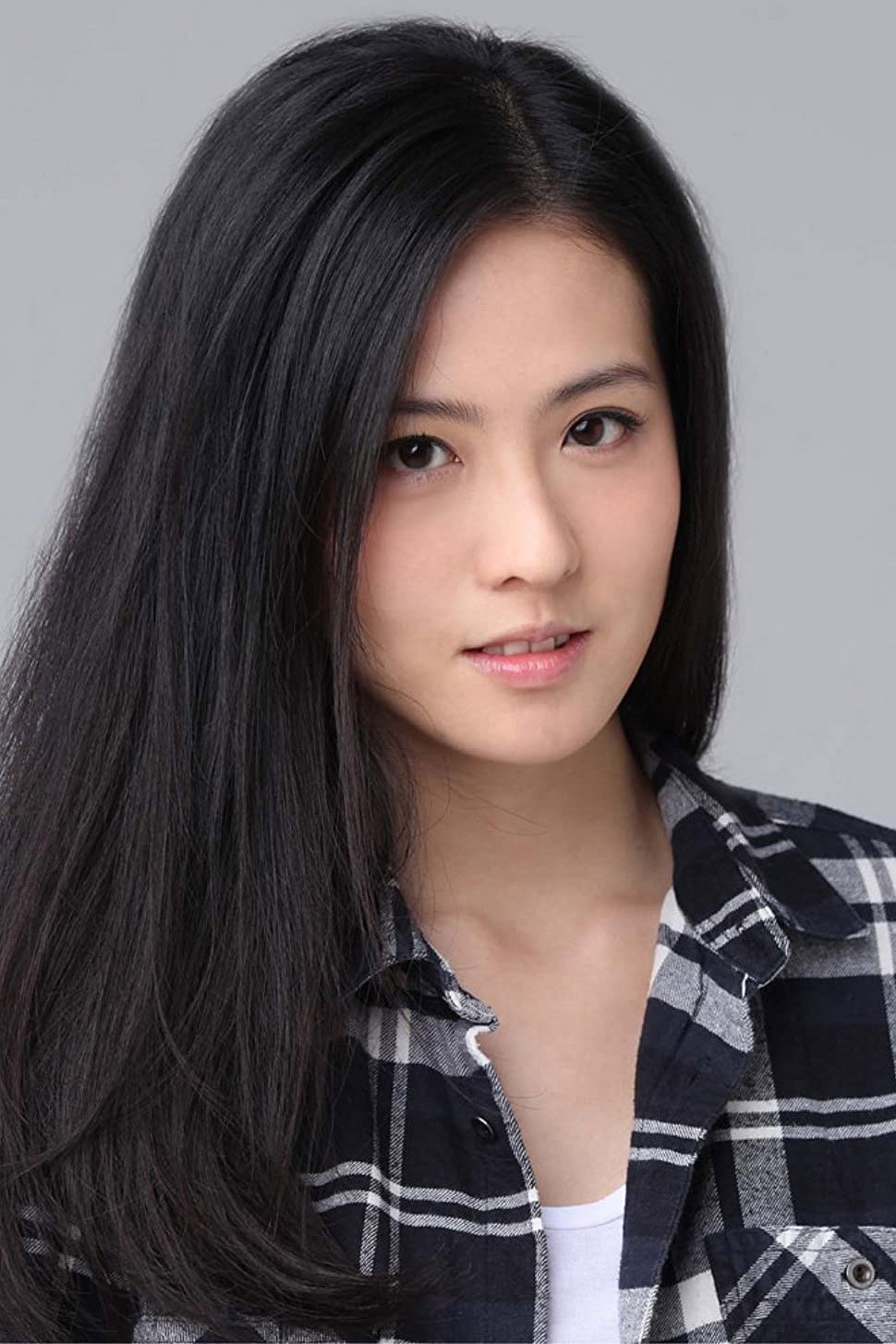 Cherry Leung as Wu Yong Jie / 吳詠潔 in Two Fathers