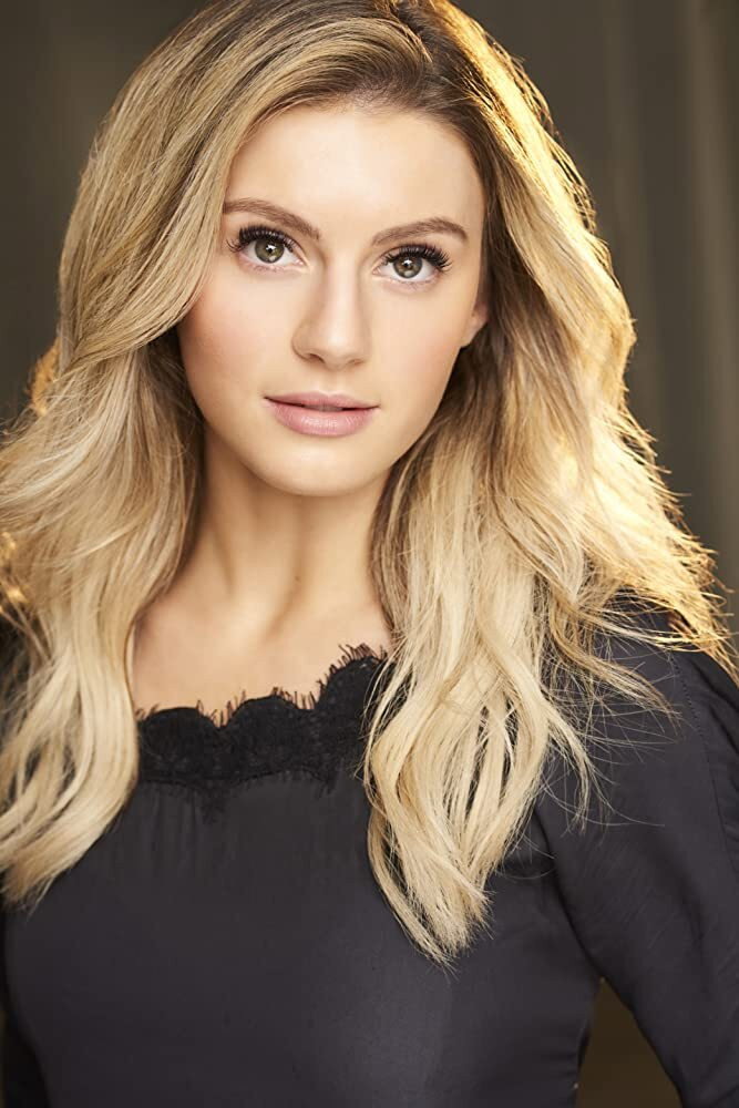 Carrie Wampler as Becky Cumberdale in The Sub